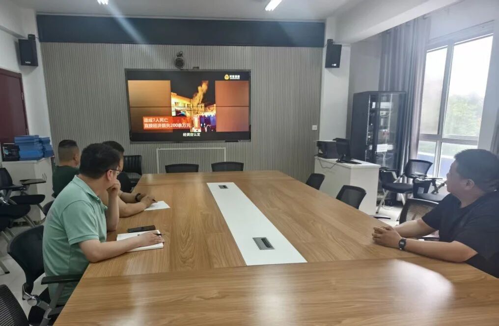 2.jpg 2.jpg