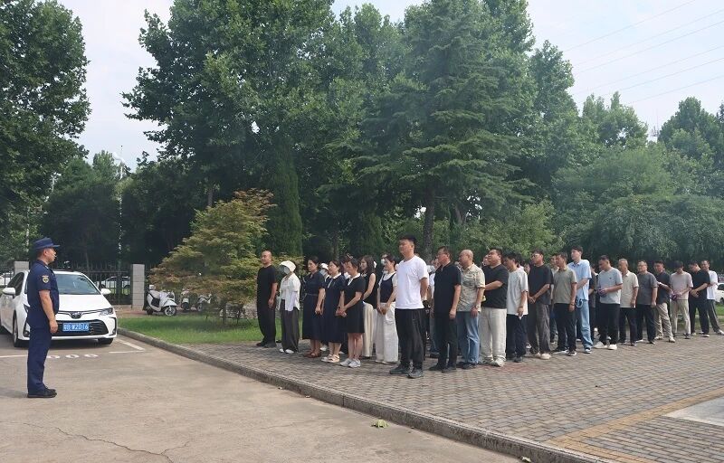 【消防演练】经开区消防救援大队深入企业开展疏散逃生演练培训
